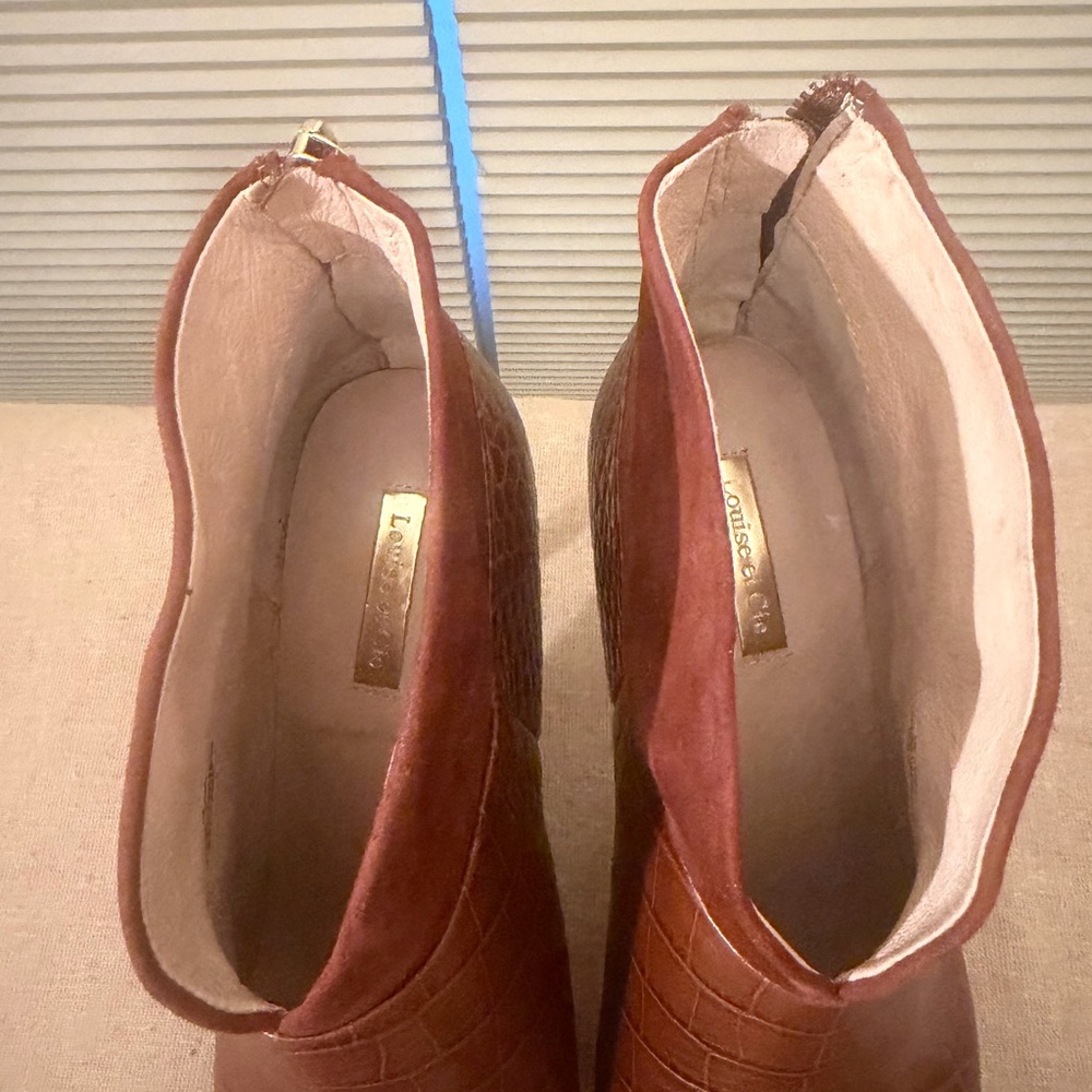 Louise et Cie Tan Crocodile Pattern with suede detail  Ankle Booties - Picture 2 of 6